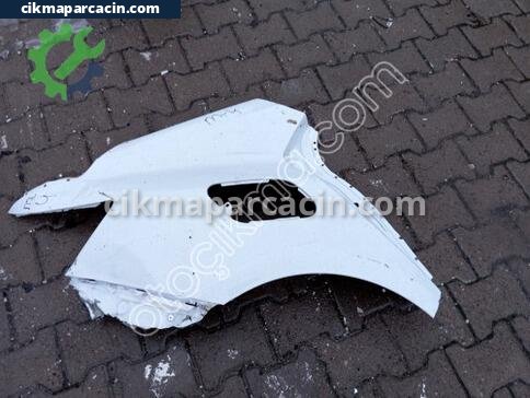 Renault Megane Sağ Arka Çamurluk çıkma parça