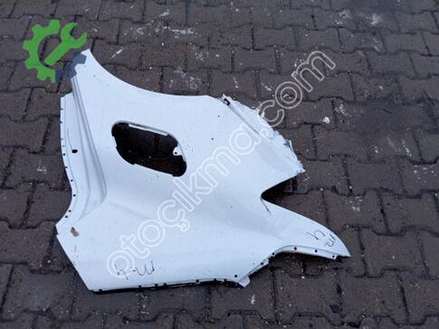 Renault Megane Sağ Arka Çamurluk çıkma parça