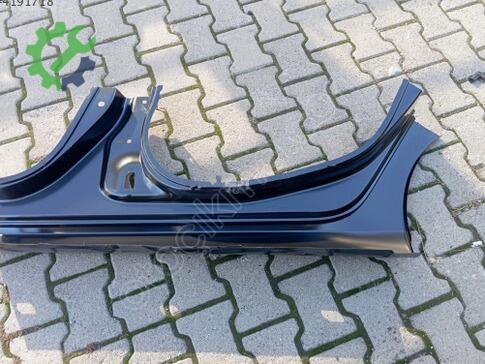 Renault Megane Sağ Arka Marşpiyel Sacı çıkma parça
