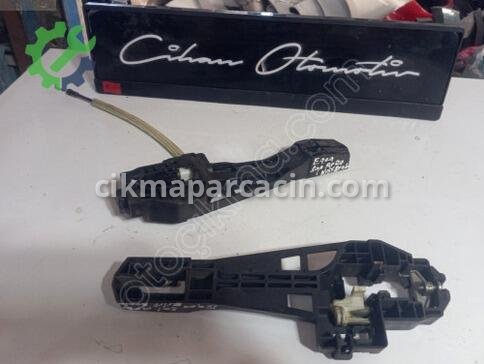 Fiat Egea Sağ Arka Kapı Kilidi çıkma parça