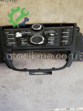Opel Astra Teyp Çerçevesi çıkma parça
