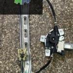 2014 ve üstü Ford couruer sol cam kirikosu