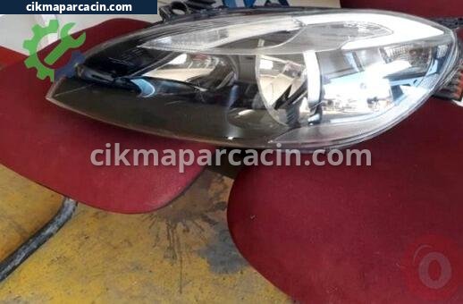 Volvo V40 Sol Ön Far çıkma parça