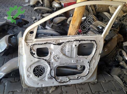 Hyundai i20 Sağ Ön Kapı çıkma parça