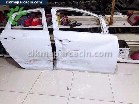 Opel Astra Sağ Ön Kapı çıkma parça