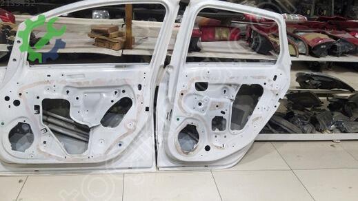Opel Astra Sağ Ön Kapı çıkma parça