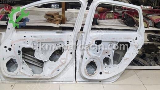 Opel Astra Sağ Ön Kapı çıkma parça