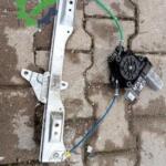 2015 2018 Opel Corsa sol ön cam krikosu