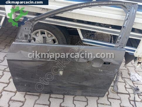 Ford Focus Sol Ön Kapı çıkma parça