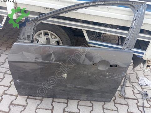 Ford Focus Sol Ön Kapı çıkma parça