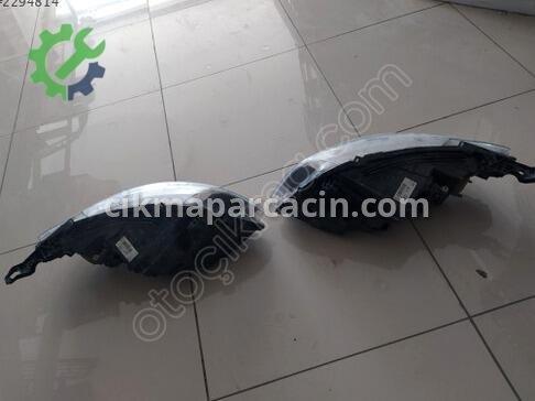 Peugeot 301 Sağ Ön Far çıkma parça
