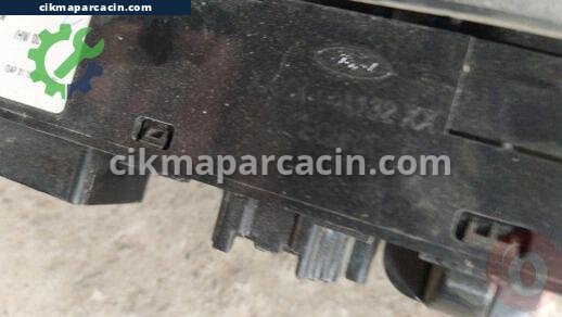 Ford Tourneo Courier Cam Düğmesi çıkma parça