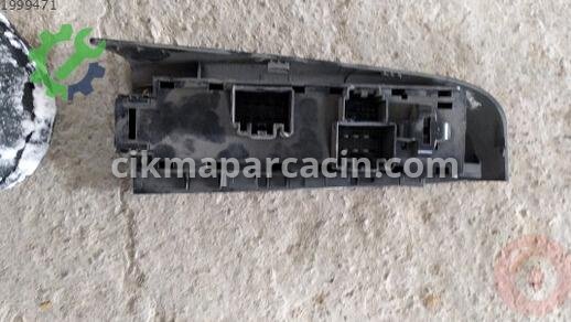 Ford Tourneo Courier Cam Düğmesi çıkma parça