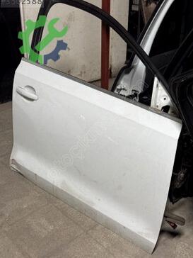 Volkswagen Jetta Sağ Ön Kapı çıkma parça