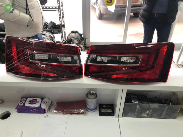 Skoda Superb Stop çıkma parça