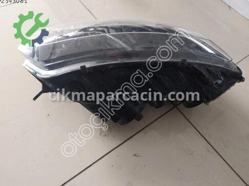 Dacia Duster Sağ Ön Far çıkma parça