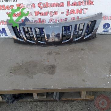 Mitsubishi L200 Ön Panjur çıkma parça