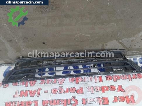 Volkswagen Passat Tampon Izgarası çıkma parça