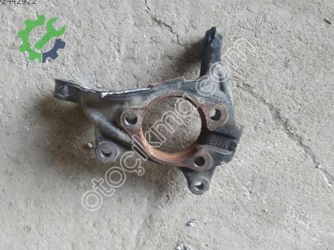 Toyota Corolla Sol Ön Taşıyıcı çıkma parça
