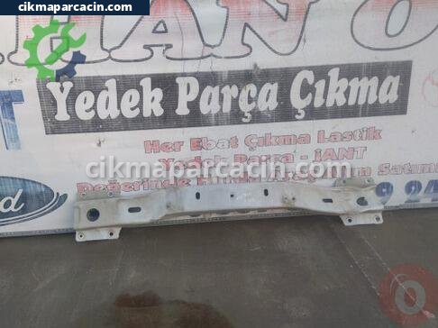 Renault Master Ön Tampon Demiri çıkma parça