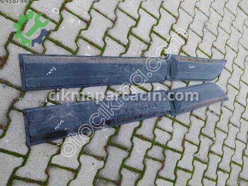 Dacia Duster Sağ Kapı Çıtası çıkma parça