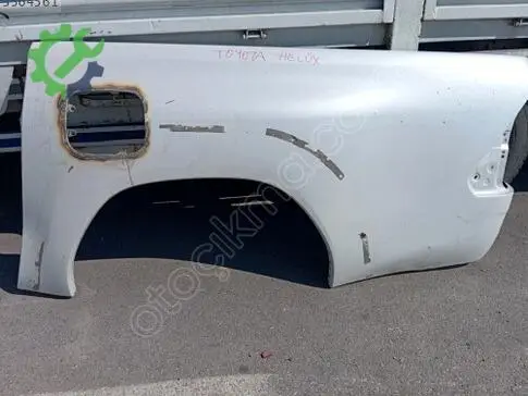 Toyota Hilux Sol Arka Çamurluk çıkma parça