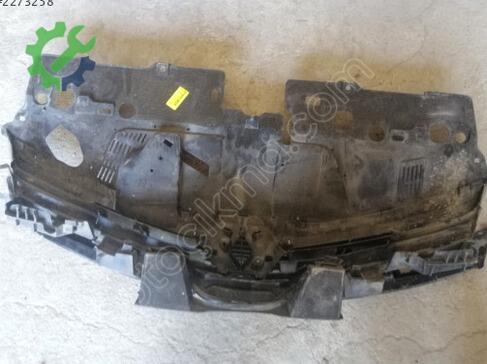Renault Clio Ön Panjur çıkma parça