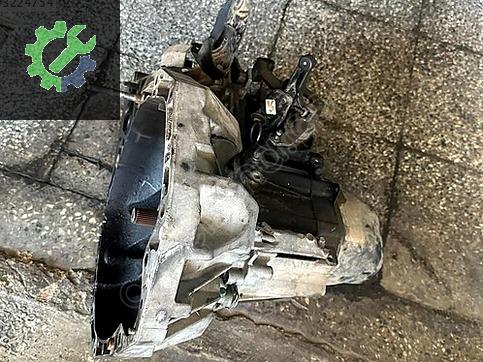 Dacia Dokker Transfer Kutusu çıkma parça