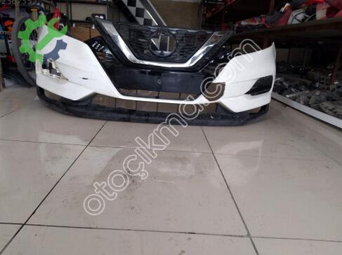Nissan Qashqai Ön Tampon çıkma parça