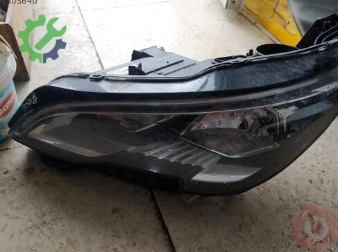 Peugeot 3008 Sol Ön Far çıkma parça