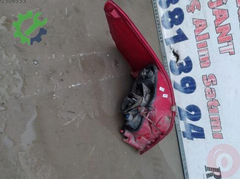Peugeot 301 Sağ Arka Stop çıkma parça