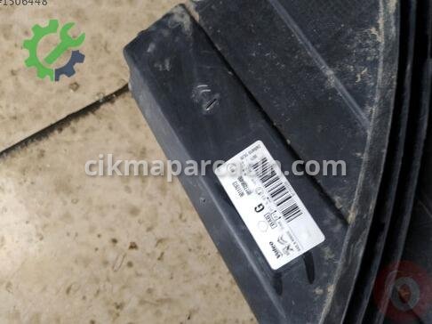 Peugeot 301 Sol Ön Far çıkma parça
