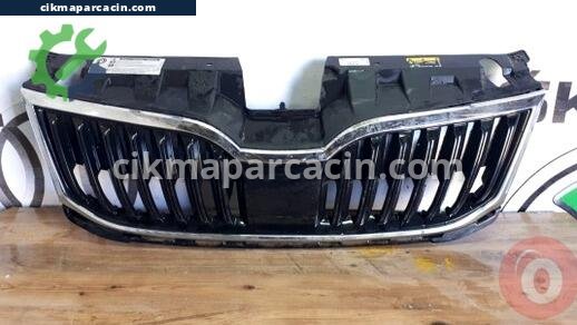 Skoda Octavia Ön Panjur çıkma parça