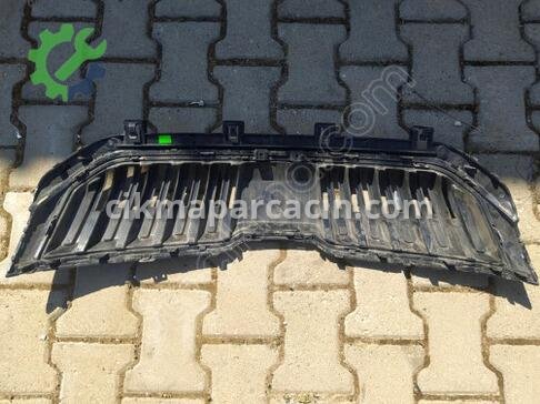 Skoda Karoq Ön Panjur çıkma parça