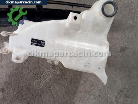 Toyota Hilux Cam Suyu Deposu çıkma parça