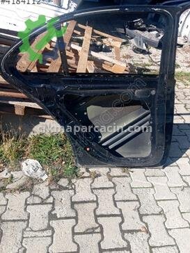 Mercedes-Benz E Serisi Sol Arka Kapı çıkma parça