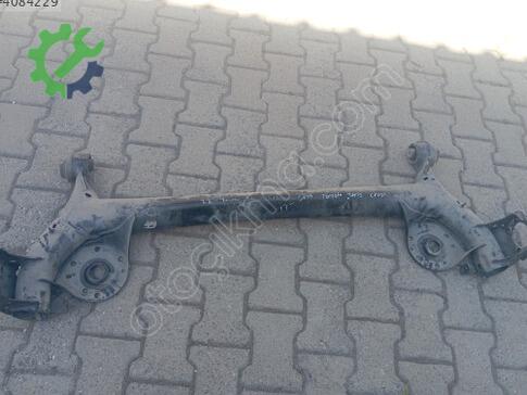 Toyota Yaris Arka Dingil çıkma parça