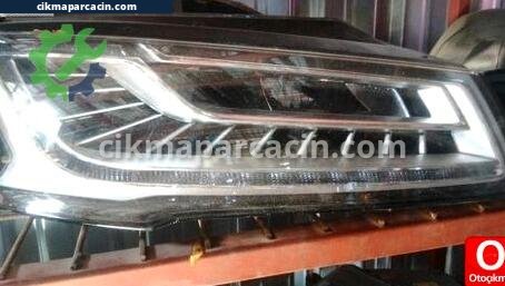 Audi A8 Sağ Ön Far çıkma parça