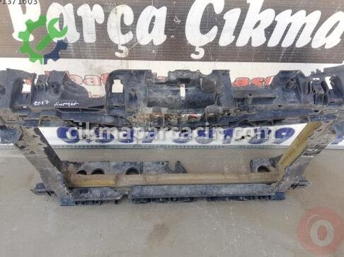 Ford Tourneo Courier Ön Panel çıkma parça