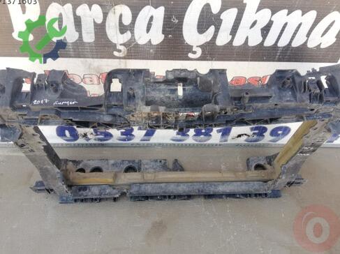 Ford Tourneo Courier Ön Panel çıkma parça