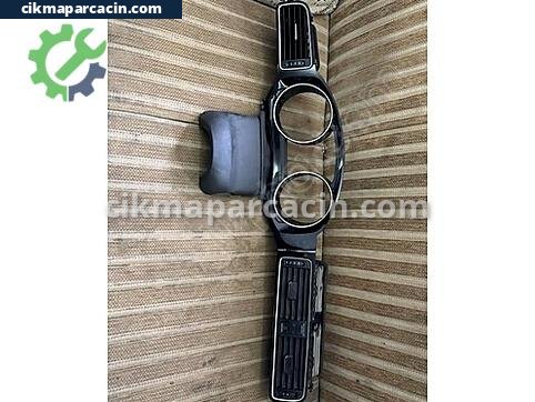 Volkswagen Jetta Gösterge Çerçevesi çıkma parça