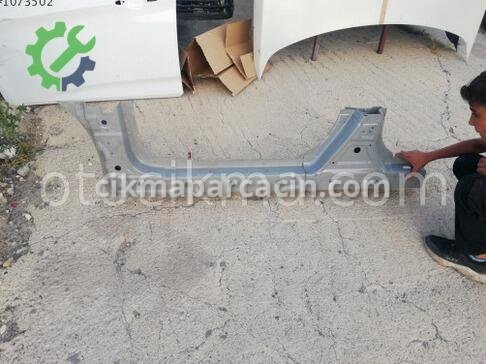 Hyundai Accent Sağ Marşpiyel Sacı çıkma parça
