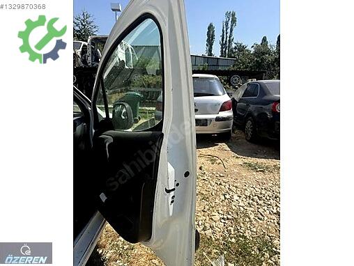 Peugeot Partner Sağ Ön Kapı çıkma parça