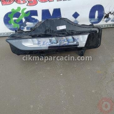 Skoda Octavia Sis Farı çıkma parça