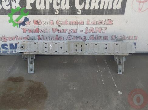 Ford Tourneo Courier Ön Tampon Demiri çıkma parça