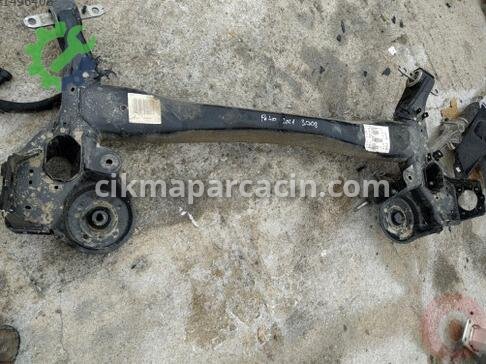 Peugeot 3008 Arka Dingil çıkma parça