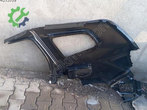 Dacia Duster Sağ Arka Çamurluk çıkma parça