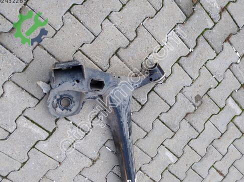 Opel Corsa Arka Dingil çıkma parça