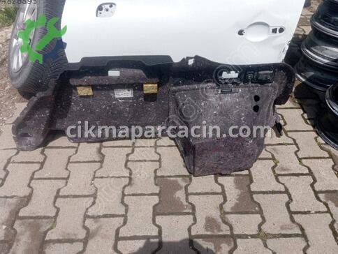 Skoda Superb Bagaj Döşemesi çıkma parça
