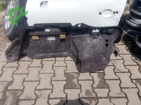 Skoda Superb Bagaj Döşemesi çıkma parça